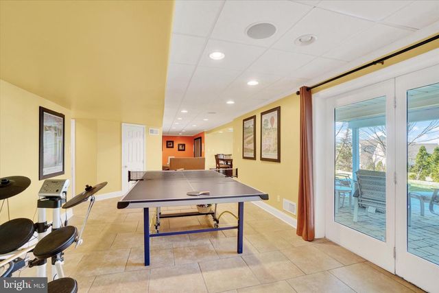 2727 WOODSPRING DR, York, PA 17402