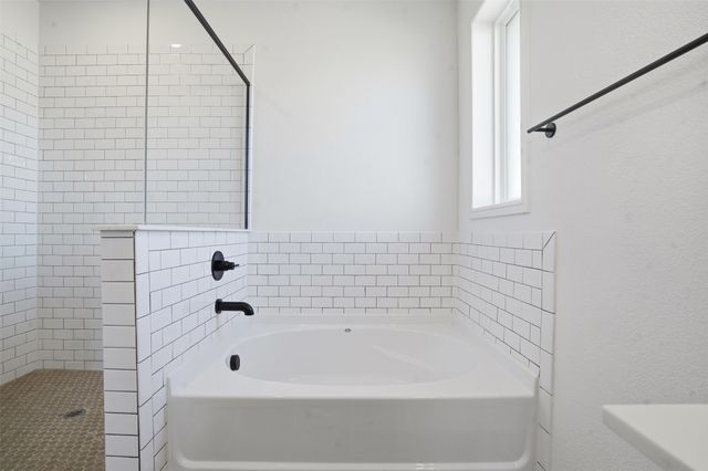 11712 Blackfoot Court, Godley, TX 76044