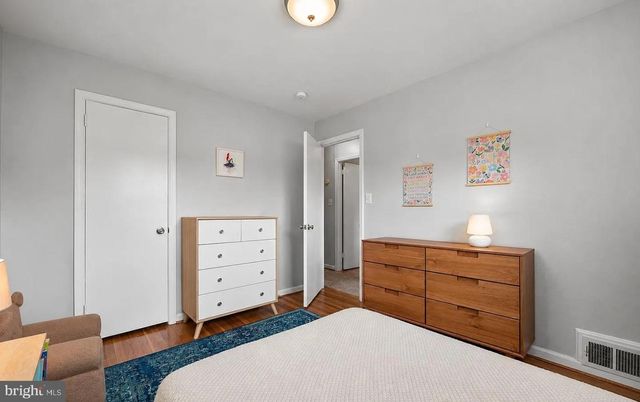 3223 HOLLY HILL DR, Falls Church, VA 22042