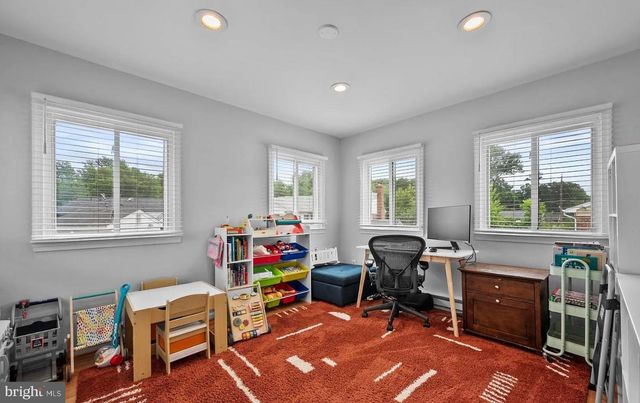 3223 HOLLY HILL DR, Falls Church, VA 22042