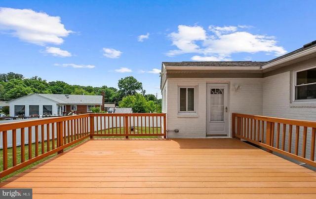 3223 HOLLY HILL DR, Falls Church, VA 22042