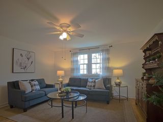 57 Sylvan St 5D, Danvers, MA 01923