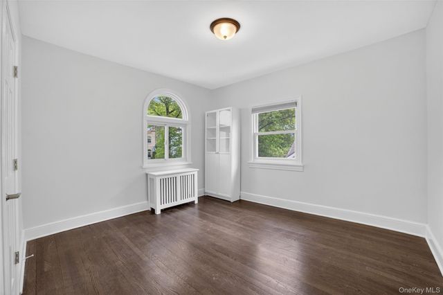 20 Raynor Avenue, Mount Vernon, NY 10552