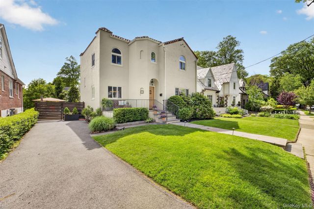 20 Raynor Avenue, Mount Vernon, NY 10552