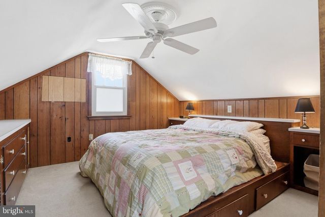 110 FAME AVE, Hanover, PA 17331