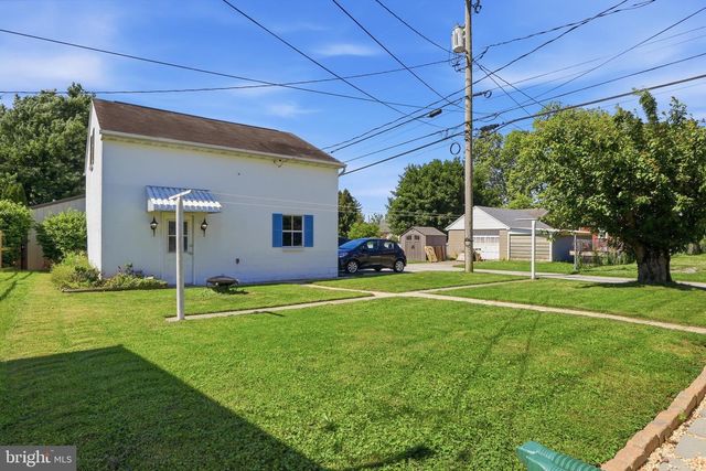 110 FAME AVE, Hanover, PA 17331