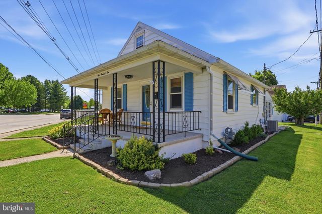 110 FAME AVE, Hanover, PA 17331