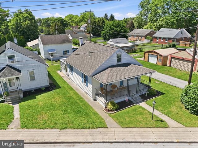 110 FAME AVE, Hanover, PA 17331