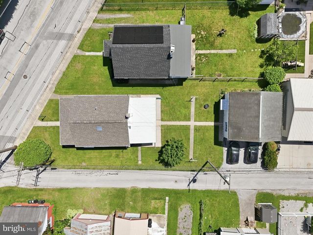 110 FAME AVE, Hanover, PA 17331