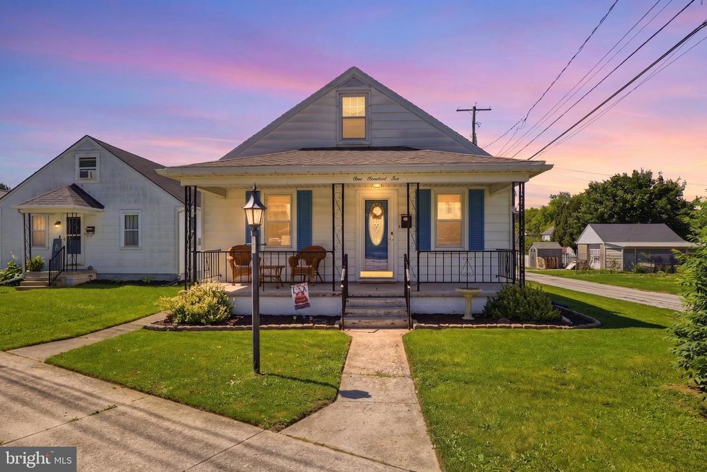 110 FAME AVE, Hanover, PA 17331
