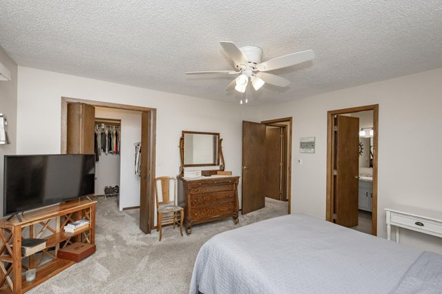 1419 23rd Street S, Fargo, ND 58103