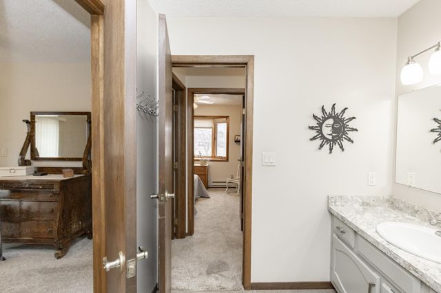 1419 23rd Street S, Fargo, ND 58103