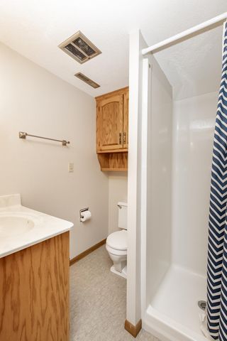 1419 23rd Street S, Fargo, ND 58103