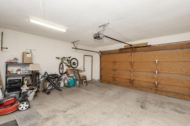 1419 23rd Street S, Fargo, ND 58103