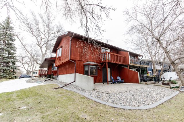 1419 23rd Street S, Fargo, ND 58103