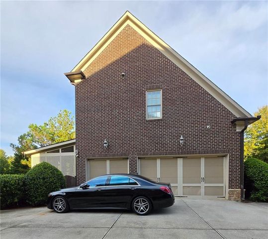 2270 Gracehaven Way, Lawrenceville, GA 30043