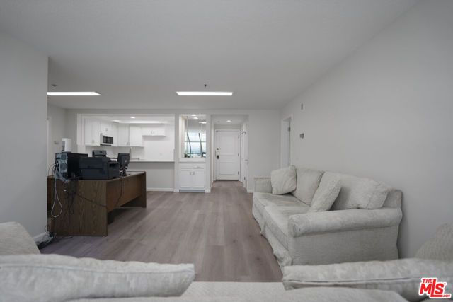 880 W 1st Street 622, Los Angeles, CA 90012
