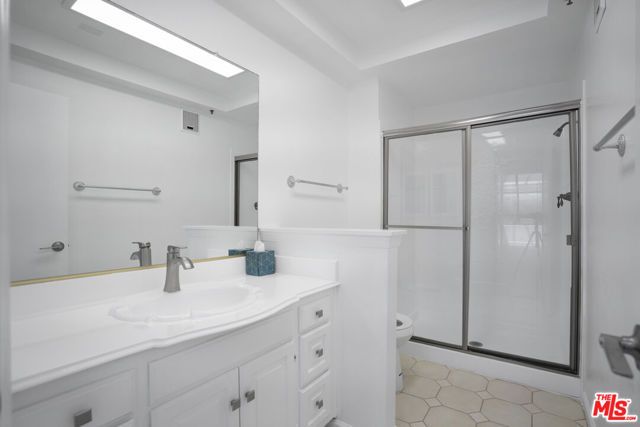 880 W 1st Street 622, Los Angeles, CA 90012