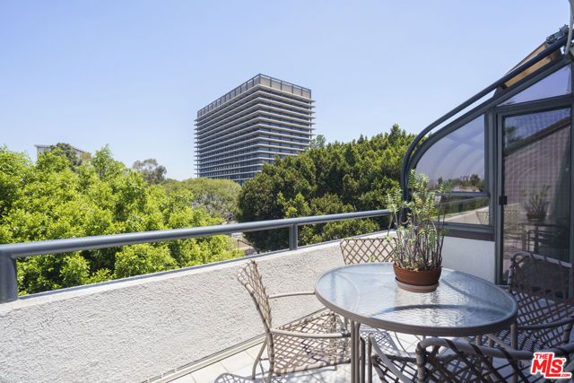880 W 1st Street 622, Los Angeles, CA 90012