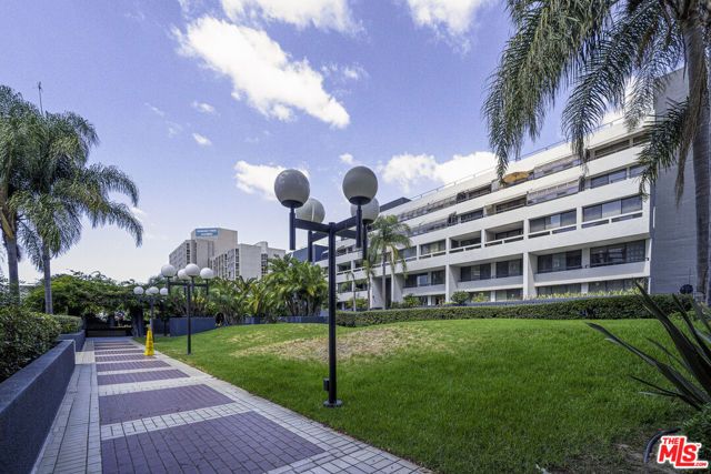 880 W 1st Street 622, Los Angeles, CA 90012