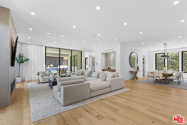 4854 Alonzo Avenue, Encino (los Angeles), CA 91316