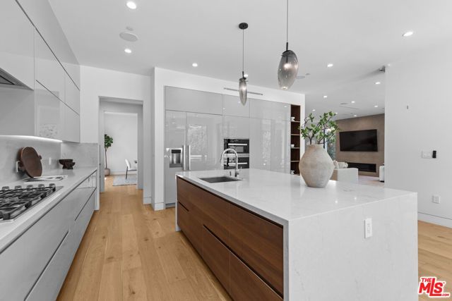 4854 Alonzo Avenue, Encino (los Angeles), CA 91316