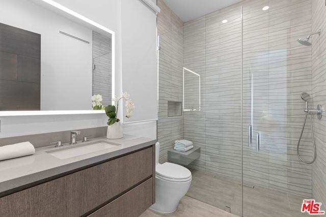 4854 Alonzo Avenue, Encino (los Angeles), CA 91316