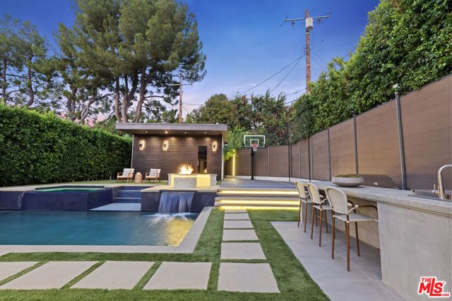 4854 Alonzo Avenue, Encino (los Angeles), CA 91316