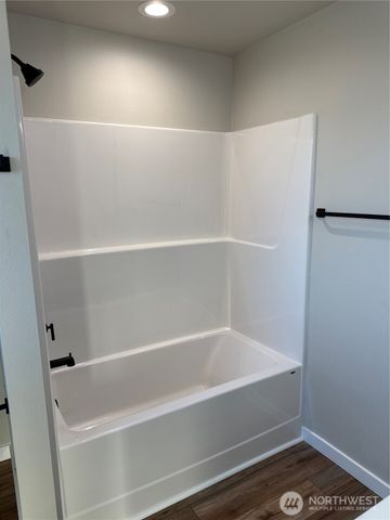 3701 W E Street, Bremerton, WA 98312