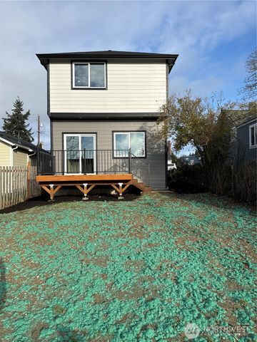 3701 W E Street, Bremerton, WA 98312