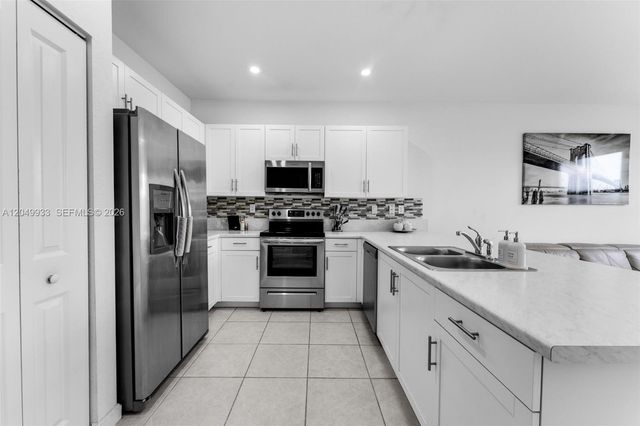 1461 SE 26th Rd, Homestead, FL 33035