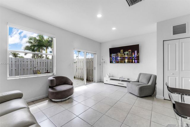 1461 SE 26th Rd, Homestead, FL 33035