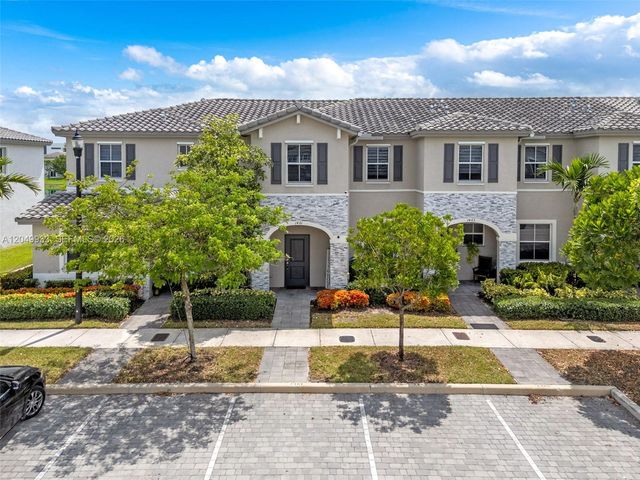1461 SE 26th Rd, Homestead, FL 33035