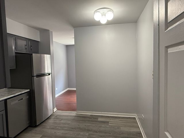 4500 BEAU MONDE Drive 101, Lisle, IL 60532
