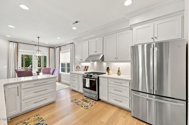1422 Reading Court, Burlington, NC 27217