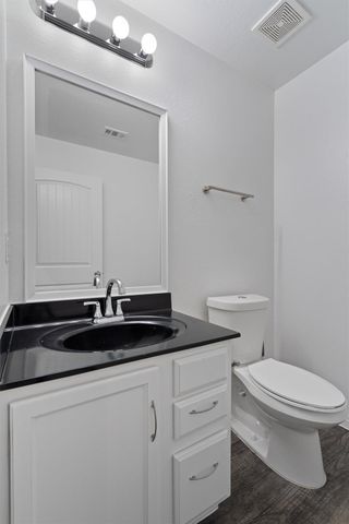 5608 Sunday Silence DR, Del Valle, TX 78617