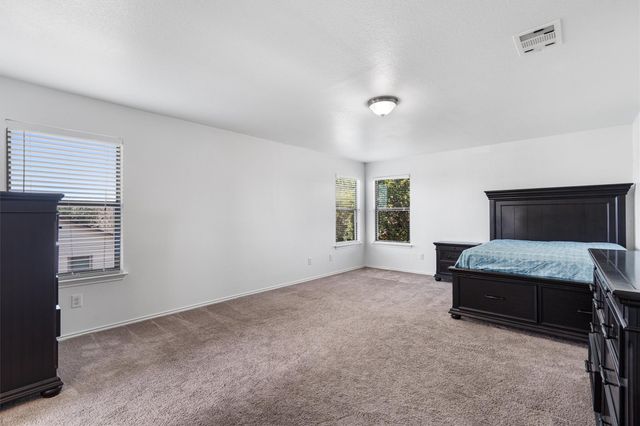 5608 Sunday Silence DR, Del Valle, TX 78617