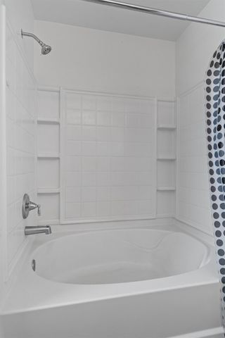 5608 Sunday Silence DR, Del Valle, TX 78617