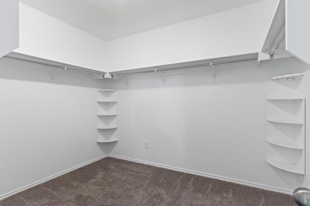 5608 Sunday Silence DR, Del Valle, TX 78617