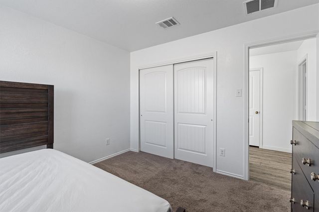 5608 Sunday Silence DR, Del Valle, TX 78617