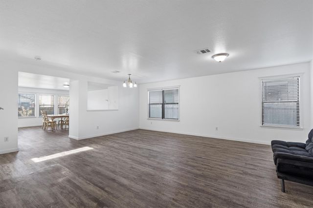 5608 Sunday Silence DR, Del Valle, TX 78617