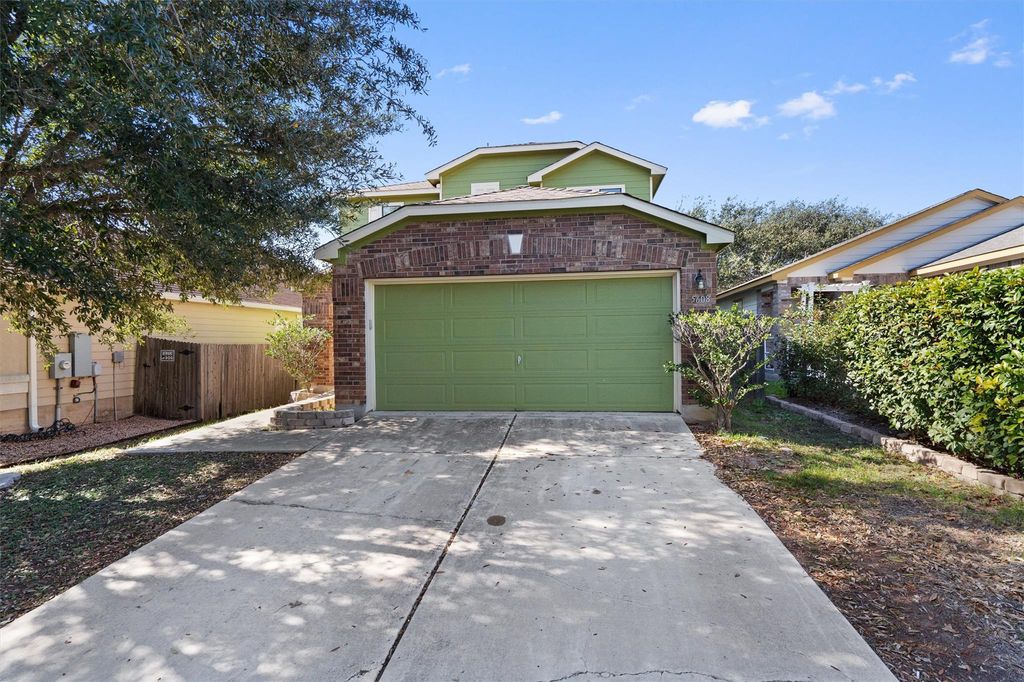 5608 Sunday Silence DR, Del Valle, TX 78617