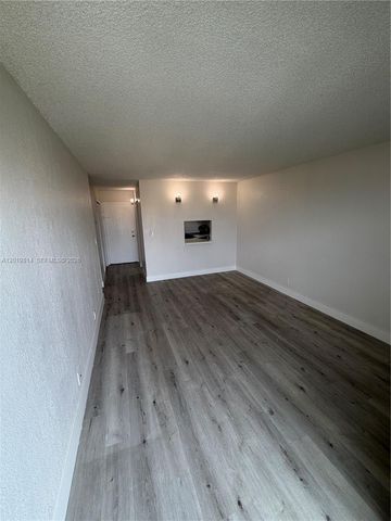 801 NW 47th Ave 814W, Miami, FL 33126