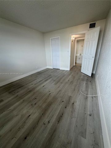 801 NW 47th Ave 814W, Miami, FL 33126