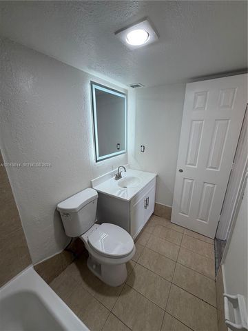 801 NW 47th Ave 814W, Miami, FL 33126