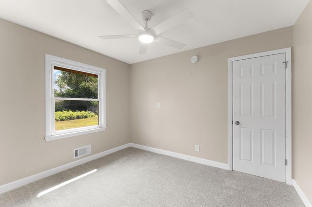 5906 Dupont Avenue N, Brooklyn Center, MN 55430