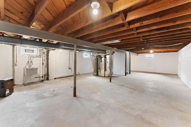 5906 Dupont Avenue N, Brooklyn Center, MN 55430