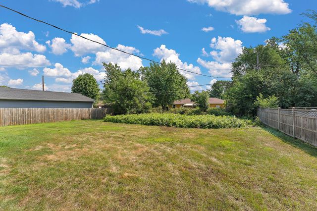 5906 Dupont Avenue N, Brooklyn Center, MN 55430