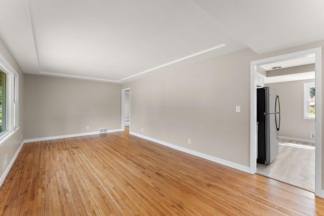 5906 Dupont Avenue N, Brooklyn Center, MN 55430