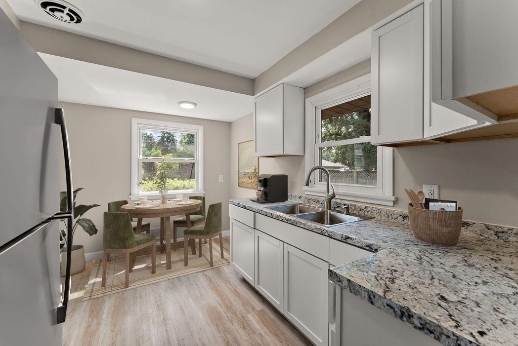 5906 Dupont Avenue N, Brooklyn Center, MN 55430 — photo 2